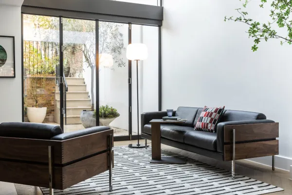 Case FurnitureForum 3-seater sofa by Robin Day