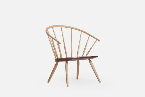De La EspadaBurnham Windsor chair by Matthew Hilton 