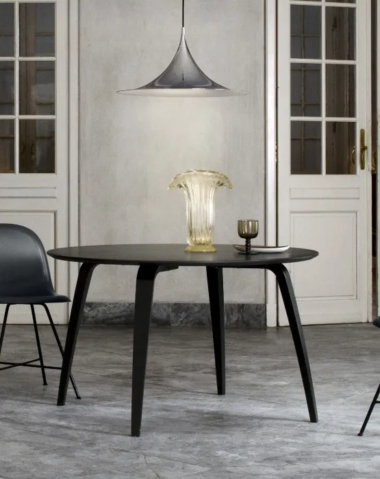GUBIGubi Dining Table by Komplot Design
