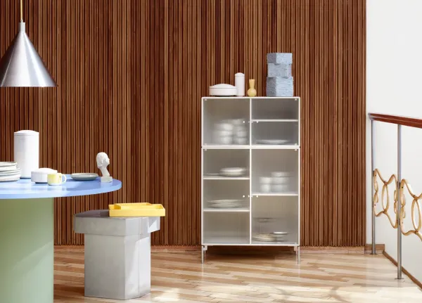 MontanaRIPPLE III Vitrine cabinet By Peter J. Lassen